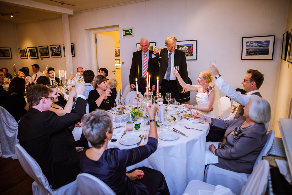 Foto einer Hochzeitsreportage vom Hochzeitsfotograf � www.henninghattendorf.de