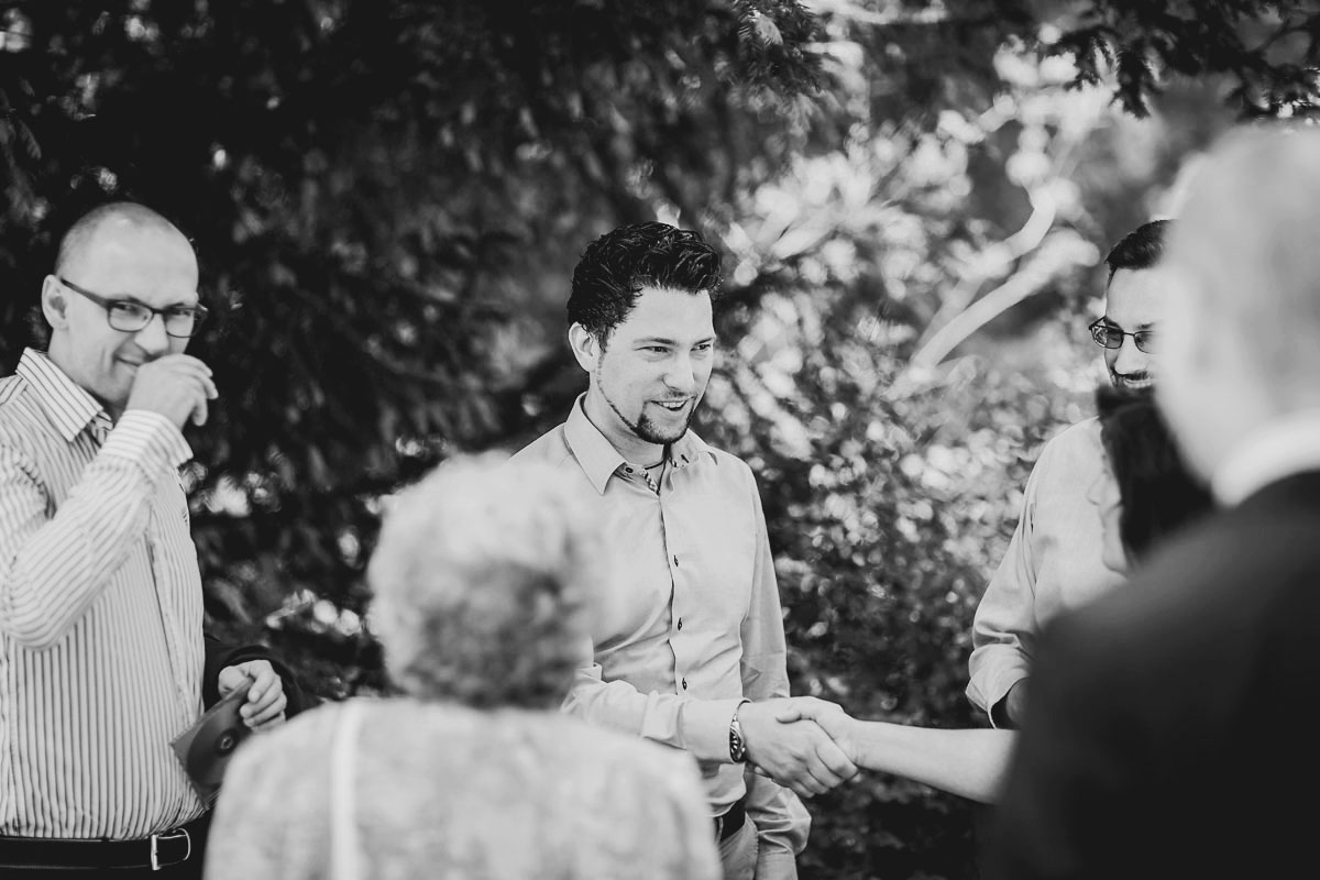 Foto einer Hochzeitsreportage vom Hochzeitsfotograf © www.henninghattendorf.de