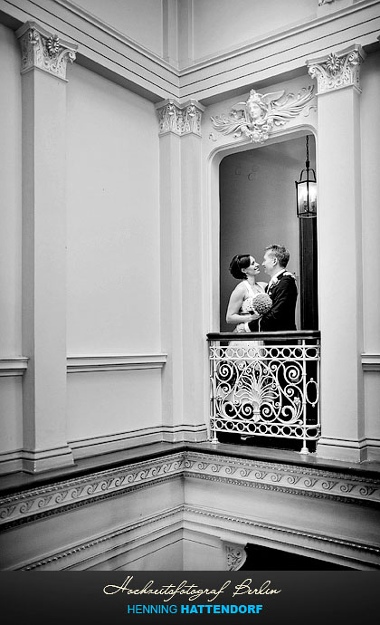 Hochzeitsfotograf Berlin Hochzeitsportrait im Standesamt Villa Kogge