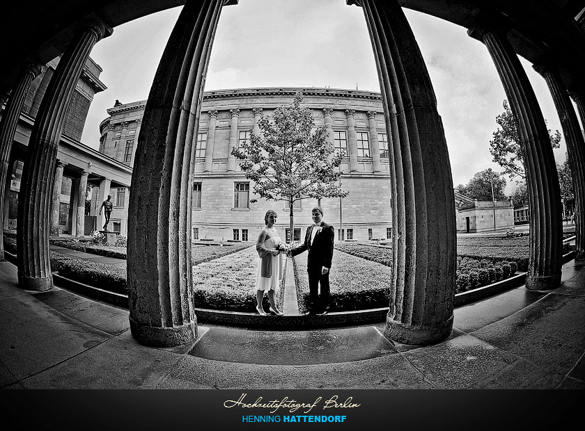 Hochzeitsportrait auf der Museumsinsel Berlin