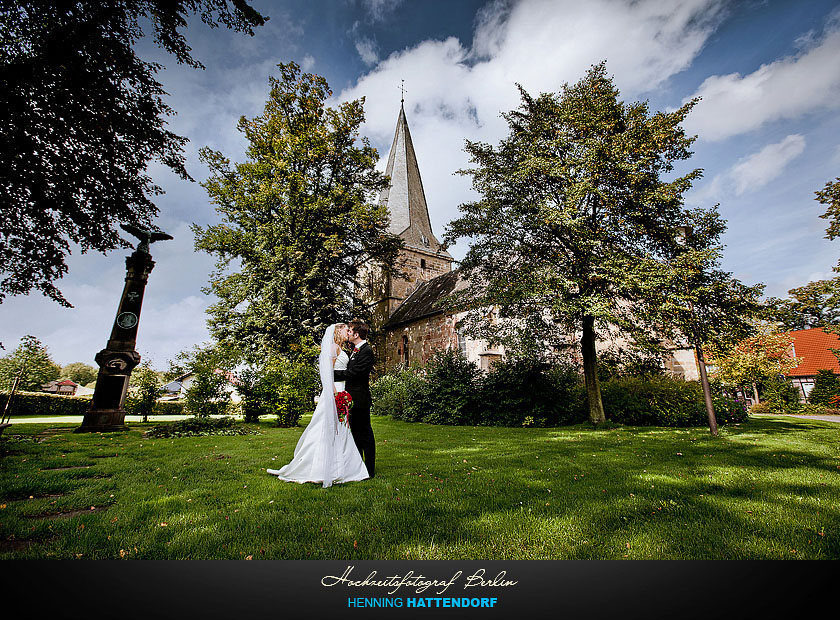 Hochzeitsfotograf Osnabrueck Dorfkirche Kirche Ledde