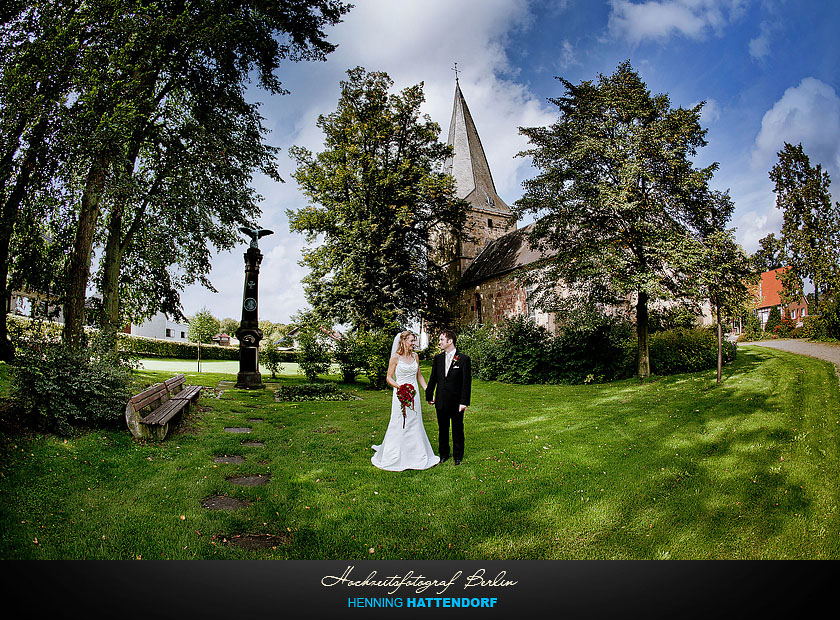 Hochzeitsfotograf Osnabrueck Dorfkirche Kirche Ledde