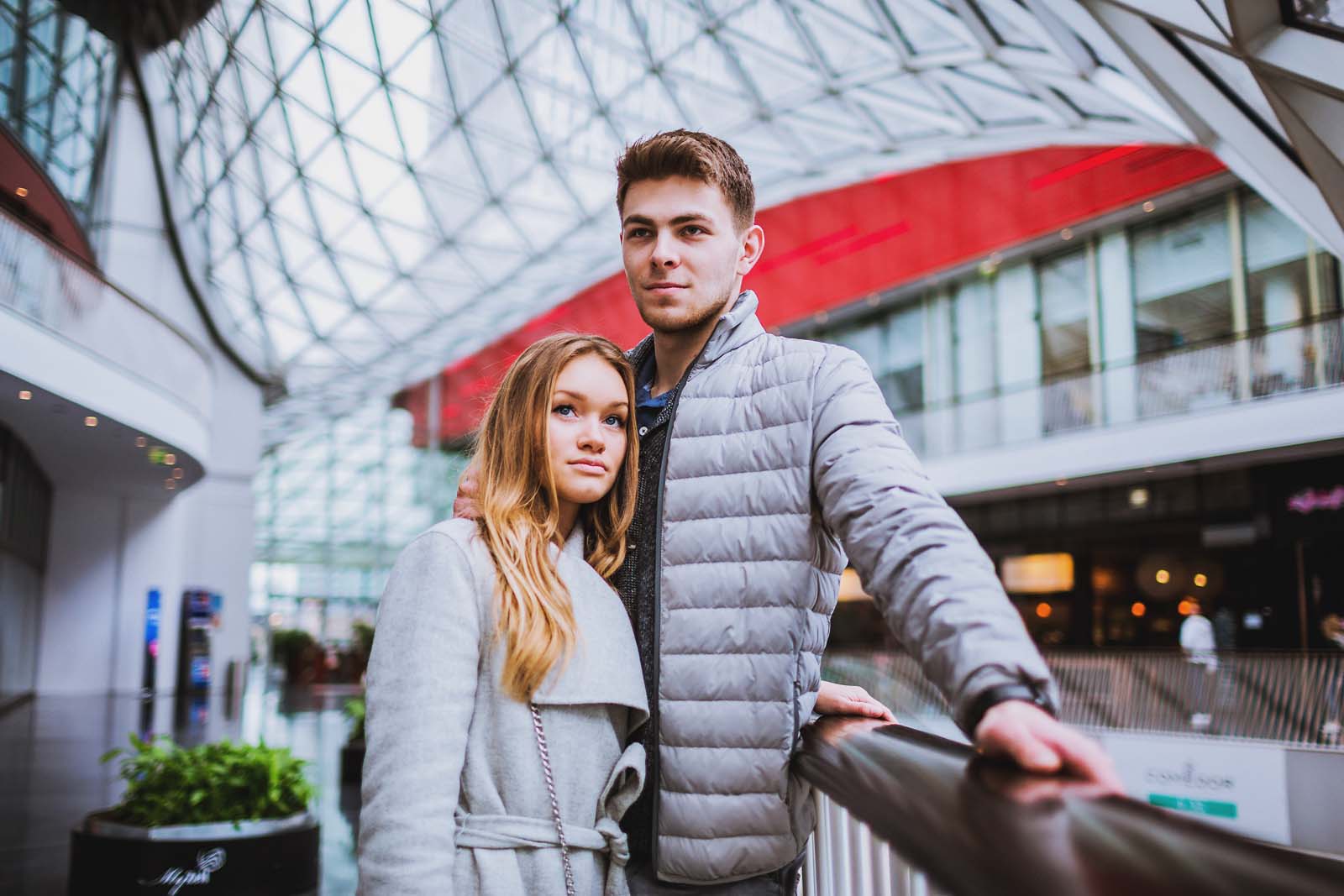 Hochzeitsfotograf mit einem Paar beim Probeshooting Copyright by Hochzeitsfotograf www.berliner-hochzeitsfotografie.de